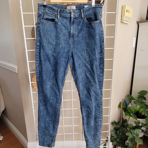 Guess 1981 Skinny Acid wash jean - Picture 1 of 6